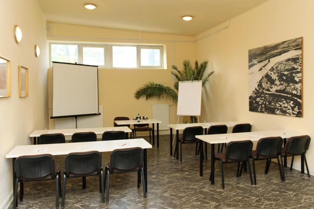 Grante Motel Esztergom Ngoại thất bức ảnh