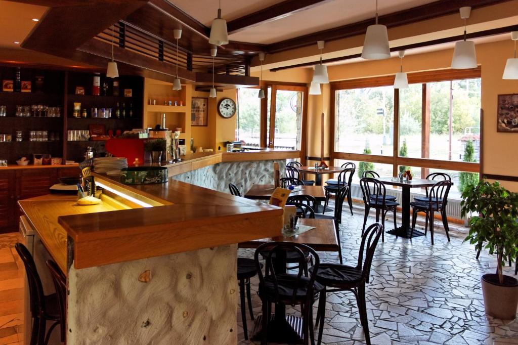 Grante Motel Esztergom Ngoại thất bức ảnh